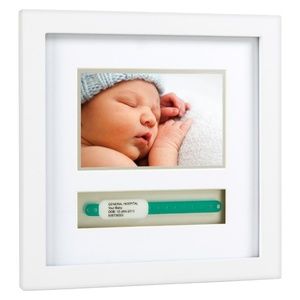 Pearhead Baby ID Bracelet Frame ***LAST ONE***